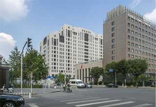 内蒙半包型房车旅游